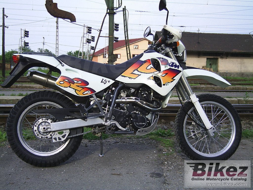 Big  lc4 lse picture and wallpaper from Bikez.com